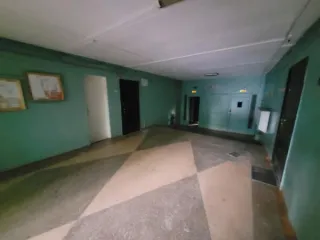 Комната 11,8 кв. м, Новосибирская область, г. Новосибирск, ул. Вертковская, д. 23/1, пом. 30, 2 этаж. Кадастровый номер 54:35:051760:207. Ограничения и обременения: зарегистрированные/проживающие отсутствуют. Наличие перепланировки/переустройства/реконструкции установить невозможно.