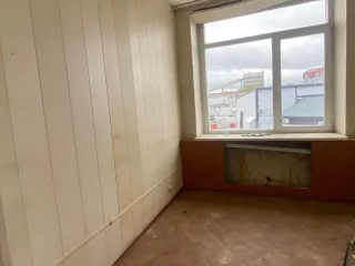Производственное здание 1144,4 кв.м, земельный участок 1822 кв.м, Республика Башкортостан Производственное здание - 1 144,4 кв. м, 2-х этажное, право аренды на земельный участок - 1 822 кв. м, адрес: Республика Башкортостан, г. Уфа, ул. Индустриальное шоссе, д. 26, з/у 26/8, кадастровые номера…