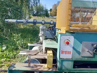 Одностанционный гиперпресс (усилие прессования 400 тонн) со следующей номенклатурой: поз. 1 Одностанционный пресс; Пресс предназначен для изготовления бордюрных камней и тратуарных плит. поз. 2 Бункер бетона и двойной объемный дозатор; (объем нового бункера бетона 1 куб. м.); поз. 3 Съемник готовой…