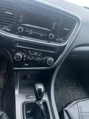 Kia Optima 2015 года, 150 л.с., 200000 км, VIN XWEGM419AF0000360, ПТС 9969 №943226, в залоге у Банк ВТБ (ПАО), требует незначительного вложения.