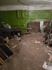 Нежилое помещение 104.7 кв.м, Брянская область, г. Брянск, ул. Бурова, д. 2Б, кадастровый номер 32:28:0015202:737, этаж подвальный.