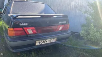 Автомобиль марки Peugeot 206, 2001 г.в., госномер О391НР29, VIN VF32CKFWF41311472. В комплекте ПТС, СТС, ключ от автомобиля. Автомобиль марки ВАЗ 21150 Лада Самара, 2006 г.в., госномер Н669ВЕ29, VIN XTA21150074309554, черного цвета. В комплекте ПТС, СТС, ключ.