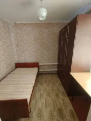 Жилой дом, 38,6 кв.м, Оренбургская область. Дом в Оренбургской обл., 38,6 кв.м. Здание, площадь 38.6 кв.м., назначение: Жилой дом, адрес (местонахождение): Российская Федерация, Оренбургская область, муниципальный район Светлинский, сельское поселение Спутниковский сельсовет, поселок Первомайский…
