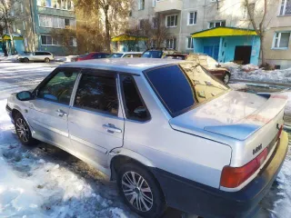 Легковой автомобиль Лада 211540 2010 года выпуска, цвет светло-серебристый. VIN: XTA211540A4897704, ПТС: 63MY981318, госномер Р672ЕУ138. Двигатель бензиновый, модель 11183, номер 5289787, мощность 80.9 л.с. (59.5 кВт), объем 1596 куб. см, экологический класс третий. Разрешенная максимальная масса…