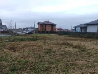 Земельный участок, адрес  местонахождение : Россия, Алтайский край, Первомайский район, с. Фирсово, ул. Боровая, д. 7, кадастровый  условный  номер: 22:33:040802:3353 Находится в совместной собственности.