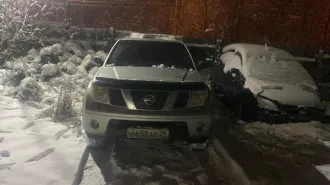 Автомобиль марки «Ниссан Панфайндер 2.5» (Nissan Pathfinder 2.5 DSE) с г.р.з. О652АЕ29, VIN VSKJVWR51U0009853, 2005 г.в.,  1 шт. В комплекте ПТС, СТС, ключ с брелоком от сигнализации Starline. + Автомобиль марки Шкода Октавия Тур, г.р.з. К293НУ29,  информация о VIN отсутствует, 1 шт. В комплекте…