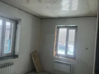Жилой дом 50,6 кв.м и земельный участок 752 кв.м, г. Алапаевск, Свердловская обл., адрес: Свердловская обл., г. Алапаевск, ул. Большакова, д.11. Жилой дом, площадью 50,6 кв.м, расположенный по адресу: Свердловская область, МО город Алапаевск, ул. Большакова, д.11, кадастровый номер…