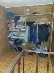 Здание общей площадью 136.1 кв.м и земельный участок по адресу: 152150 Ярославская область, г. Ростов, ул. Ростовская, д. 42. Кадастровый номер здания: 76:19:010101:662, земельного участка: 76:19:010326:132. Порядок ознакомления с имуществом по телефону: 8(908)0617601, предварительно направив…