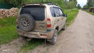 Chevrolet Niva, 2005 года, 79 лс, 247000 км, полный привод. Транспортное средство-легковой Шевроле Нива, 2005 г.в. VIN X9L21230050101444. Залог у банка ПАО "Сбербанк".