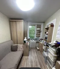Квартира площадью 38,6 кв. м., расположенная по адресу: г. Москва, ул. 5-я Магистральная, д. 18, кв. 27, кадастровый номер: 77:09:0005012:1520. Вид права: собственность.  

Имущество (квартира) находится в залоге у Залогового кредитора на основании договора залога № 1803239033602005 от 07.12.2021…