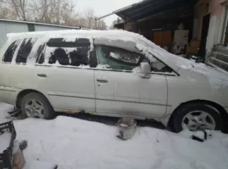 Nissan Presage, 2000 г.в.