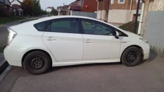 Toyota Prius 2013 года, 99 лс, 276000 км, АКПП, идентификационный номер (VIN номер): ZVW30-1694045, гос.номер А743ХР122