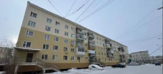 Комната, 21,1 м², Якутск, Республика Саха (Якутия) — комната в Якутске, 21,1 кв.м. Адрес: Россия, Республика Саха (Якутия), г. Якутск, ул. Петра Алексеева, д.21, корп.5, кв.206. Кадастровый № 14:36:105017:909. Здание панель, 1992 г. Этаж: 2, макс. этажность: 5. Комнат 1. Площадь общая 21,1 м².