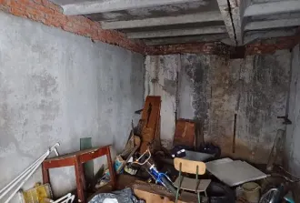 Гараж 19,6 кв.м, Тюменская область, Тобольск. Нежилое помещение (часть здания), наименование: гараж, назначение: нежилое, этаж № 01, площадь 19,6 кв.м., кадастровый номер: 72:24:0502001:1946, расположенное в нежилом здании (кадастровый номер: 72:24:0502001:979) по адресу: Тюменская область, г…