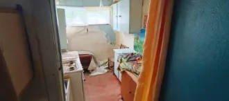 Квартира 21,3 кв.м в Пензенской области, г. Сурск, ул. Трудовая, д. 87, кв. 2. Жилое помещение, 1 комната, 1 этаж. Кадастровый номер 58:07:0610402:1440. Находится в совместной собственности.