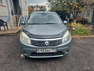 Renault SR 2010, VIN X7LBSRB1HAH290472.