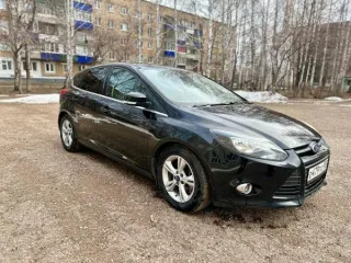 Ford Focus 2013 года выпуска. Пробег 243 км. Объем двигателя 1999 см³, мощность 149.6 л.с. Коробка передач — робот. VIN: X9FKXXEEBKDU87987. Экологический класс — пятый. Государственный регистрационный знак О 479 ТО 102.