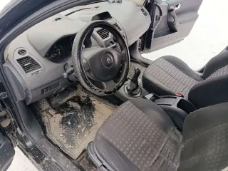 Рено Меган II 2006. Транспортное средство: РЕНО МЕГАН II P2A16 115 Е2, 2006 г.в., государственный регистрационный знак Т111УМ174, VIN: VF1LM1B0H36816526. Ознакомиться с имуществом можно с момента публикации сообщения о продаже имущества и до окончания приема заявок. Осмотр имущества и ознакомление…