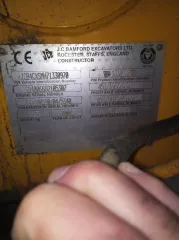 Экскаватор-погрузчик колесный JCB-4CX, модель JCB-4CX, двигатель № SB40066U2105307, мощность двигателя 100.9 л.с., цвет желтый, 2007 г.в., г.р.з. 8539PO78. Находится на территории завода в г. Торжок.
