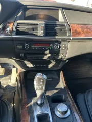 BMW X5 2007. Автомобиль марки BMW модель X5 2007 г.в. VIN-номер 4USFE43507LY78993. Ознакомиться с имуществом можно в рабочие дни по адресу: Республика 450077, г. Уфа, ул. Дорофеева, д.3, кв.70, предварительно согласовав дату и время ознакомления с организатором торгов (тел.: +79173646503, e-mail…