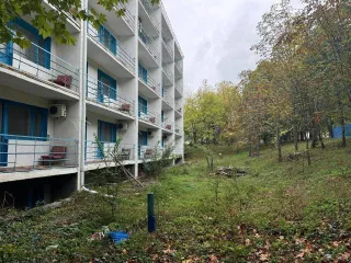 Здание, 3 082,2 кв.м, здание 39 кв.м и земельный участок  16 938 кв.м в г. Геленджик  Нежилое здание: здание спального корпуса, общей площадью 3082,2 кв.м с кад.№23:40:1003065:105, расположенное по адресу: РФ, Краснодарский край, г.Геленджик, с.Архипо Осиповка, б/о  Тешебс     Нежилое здание…