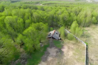 Недвижимость в с. Гагаринская Новоселка, 2071,1 кв. м, Ярославская область. Имущество, расположенное по адресу: Ярославская область, р-н Переславский, с/о Глебовский, с. Гагаринская Новоселка, ул. Садовая, с земельным участком, в составе: психоневрологический институт, КН 76:11:010101:917, неж., 2…
