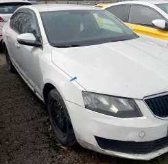 Транспортное средство: Марка SKODA, модель OCTAVIA, Год выпуска: 2015 г., цвет: белый желтый серый, идентификационный номер  VIN : Y083AX76XW8AN2NE5