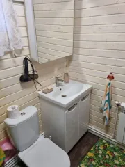 Земельный участок 800 м² и дом 73,7 м² Московская область - земельный участок с кадастровым номером 50:05:0130221:150, общей площадью 800 +/- 20 кв.м, расположенный по адресу: Московская обл., Сергиево-Посадский р-н, с/п Березняковское, вблизи д. Яковлево в южной части кадастрового квартала и…