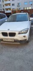 BMW X1 xDrive20d, 2013 год, VIN: X4XVP99400VU68067. Двигатель: бензиновый, 1995 см³, 184 л.с. (135 кВт). Цвет кузова: белый.