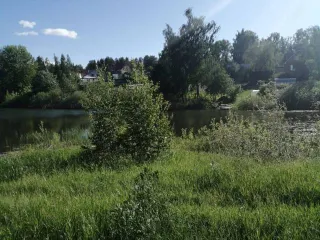 Земельный участок, площадь 615 +/-9 кв.м., адрес: Россия, Респ Татарстан, Камско-Устьинский муниципальный район, Большесалтыковское сельское поселение, с Большое Мереткозино, ул. Ленина, дом 19, кадастровый номер: 16:22:060101:150. Жилой дом, площадь 31.6 кв.м., назначение: Жилое, адрес: Россия…