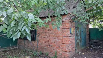 Здание в Ростовской обл., 32 кв.м. Нежилое здание, площадь: 32кв.м., адрес (местонахождение): Ростовская область, г. Шахты, ул. Минусинская, д. 7, кадастровый номер: 61:59:0020627:428
