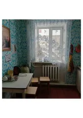 1/4 доля квартиры 41,9 кв.м. в Кировской области, Санчурский район, пгт Санчурск, ул. Ленина, д. 65, кв. 5. Кадастровый номер: 43:28:010127:525.