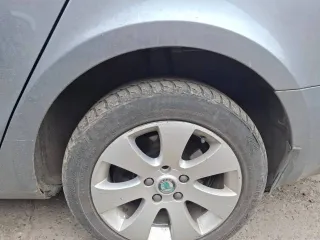 Skoda Superb 2011 года выпуска, серый цвет. VIN: TMBAB83T3C9040687. ПТС: 42УС № 738094. Государственный номер: О292НО142. Страна-изготовитель: Польша. Модель двигателя: CDA 273464, бензиновый, номер: CDA 273464. Мощность: 152 л.с. (111,8 кВт). Рабочий объем: 1798 куб. см. Номер шасси отсутствует…