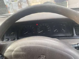 Toyota Crown 1986. Легковой автомобиль, марка: ТОЙОТА, модель: КРОУН, год изготовления: 1986, цвет: белый, VIN: отсутствует, ПТС: 23РК 810227, г/н: Р596УВ123, шасси (рама) № GS1410003439, кузов №: GS1410003439, вид собственности: индивидуальная. Техническое описание: требуется капитальный ремонт…
