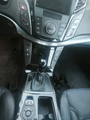 Hyundai i40 2016 года, 149 лс, 135258 км, АКПП. Транспортное средство: ХЕНДЭ VF(I40), идентификационный номер (VIN номер): XWELC41CBG0008810, год изготовления: 2016, гос.номер Р985ХЕ33. На ходу. Цвет коричневый, мощность 149 л.с. Является предметом залога в АО ТБанк.