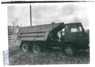 Грузовой автомобиль КАМАЗ 5511, 1987 г.в., г/н: В610РТ82, VIN: XTC551100H0266769, имеются ржавчины по кузову. М/х: Республика Крым, г. Евпатория, пр-кт Победы, д.80 (территория металлобазы).