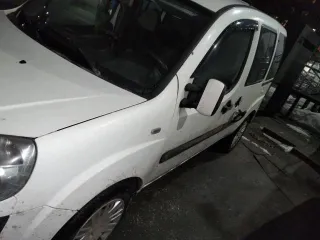 Fiat Doblo 2014 года, 78 лс, 180000 км, легковой автомобиль, марка: Фиат, модель: Добло, год изготовления: 2014 г.в., цвет: белый, VIN: ZFA22300006533094, ПТС: 77УК028856, г/н: В400НЕ777
