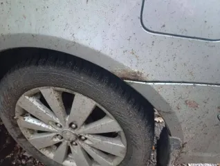 Hyundai Sonata, 2008 года, 174 лс, 450000 км, АКПП еще легковой автомобиль Hyundai Sonata; цвет – СЕРЫЙ; идентификационный номер (VIN – KMHEU41DP9A633825; год изготовления – 2008; автомобиль изношен, требует ремонта подвески, тормозов и кузова (ржавый)