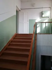 Земельный участок 623 кв.м и нежилое здание 368,8 кв.м, Архангельская область. Земельный участок площадью 623 кв.м, кадастровый номер 29:05:130109:5 (реестровый номер федерального имущества P11770003970), категория земель – земли населенных пунктов, вид разрешенного использования – для…