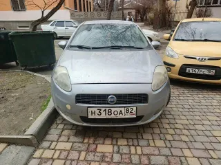 Fiat Punto, 2007 года, 77 лс, 171030 км, АКПП Автомобиль марки Fiat Punto, г.в. 2007, цвет серебристый, VIN ZFA19900000328366 Техническое состояние транспортного средства: машина не на ходу, требует ремонта ходовой части, замены электромагнитного клапана на коробке передач.