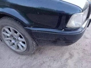 Audi 80, 1994 года, 90 лс, 420089 км, тип ТС легковой автомобиль, (VIN): WAUZZZ8CZRA205464, год изготовления ТС: 1994, мощность 90 л.с, цвет: синий, пробег 420 089 км. Кузов автомобиля требует сварочных и лакокрасочных работ. Автомобиль не заводится.