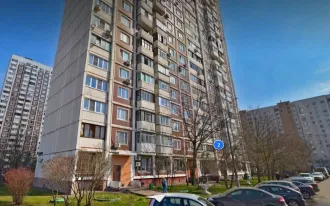 1/2 доли квартиры по адресу: г. москва, ул. скульптора мухиной, д. 2, кв. 31 1/2 доли 3 х комнатной квартиры площадью 77,5 кв.м, расположенную по адресу: г. москва, ул. скульптора мухиной, д. 2, кв. 31, кад.номер 77:07:0015005:14399