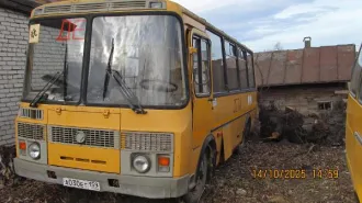 Паз-32053-70, 2011 Транспортное средство Паз-32053-70, автобус для перевозки детей, VIN X1М3205СХВ0003500, 2011 года выпуска, модель № двигателя 523400 В1002991, шасси (рама) № отсутствует, кузов (кабина, прицеп) № Х1М3205СХВ0003500, цвет желтый. Паспорт транспортного средства 52 НЕ 541005, выдан…