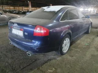 Audi A6 2001 года выпуска. Государственный регистрационный знак О775ТК11, VIN: WAUZZZ4BZ1N157927. Комплектуется ключом и свидетельством о регистрации ТС (11-006550-1). Техническое состояние транспортного средства не проверялось.