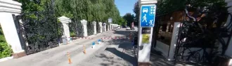 Машино-место площадью 16,3 кв.м. по адресу: г. Москва, пер. Чапаевский, д. 3, пом. I, м/м 11, к/н 77:09:0005004:6840. Общие сведения об ограничениях и обременениях: арест, запрет регистрационных действий.