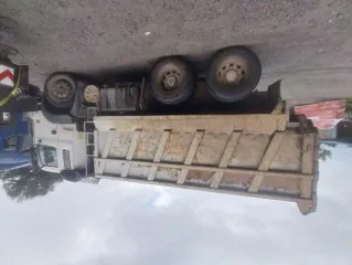 Hyundai HD270 2011 грузовой самосвал, белый, VIN: KMCDB18CPBC054547, госномер: М610АЕ125, документы (СТС, ПТС) в наличии.