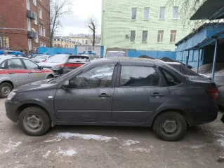 Автомобиль LADA Granta 2017 года выпуска, VIN XТА219010Н0482120. Двигатель объемом 1596 см³ мощностью 87 л.с. Пробег 181001 км.