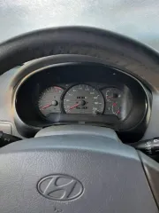 Hyundai Accent, 2007 года, 102 лс, 278 172 км. Автомобиль Hyundai Accent, идентификационный номер (VIN): X7MCF41GP7M122803, год выпуска: 2007, гос.номер Т696КА39. Вмятина на передней пассажирской двери, неисправность тормозной системы (тормозит, но плохо, причину при визуальном осмотре выяснить не…