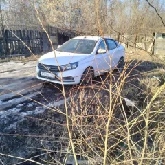 Легковой автомобиль LADA VESTA, 2018 г.в., белый цвет. VIN: XTAGFLA10JY186990, ПТС: 9900 762091, госномер: В127АТ164. Производитель: ПАО "АВТОВАЗ" Россия. Модель двигателя: 211129, тип: бензиновый/газовый, номер: 3865779, мощность: 106 л.с. (78 кВт), объем: 1596 см³. Кузов: XTAGFLA10JY186990…