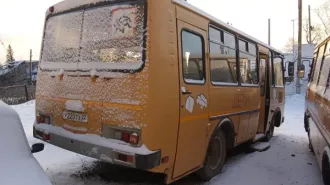 Автобус для перевозки детей ПАЗ 32053-70, 2013 года изготовления, идентификационный номер (VIN) X1M32058XD0001210, цвет кузова желтый, регистрационный знак У220ТХ 22, ПТС № 52 НС 029565, выдан ООО «Павловский автобусный завод» 27.05.2013 Автобус для перевозки детей ПАЗ 32053-70, 2013 года…